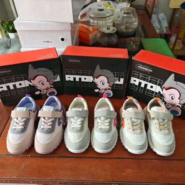 Kids shoes pallets