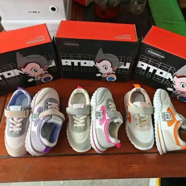 Kids shoes pallets